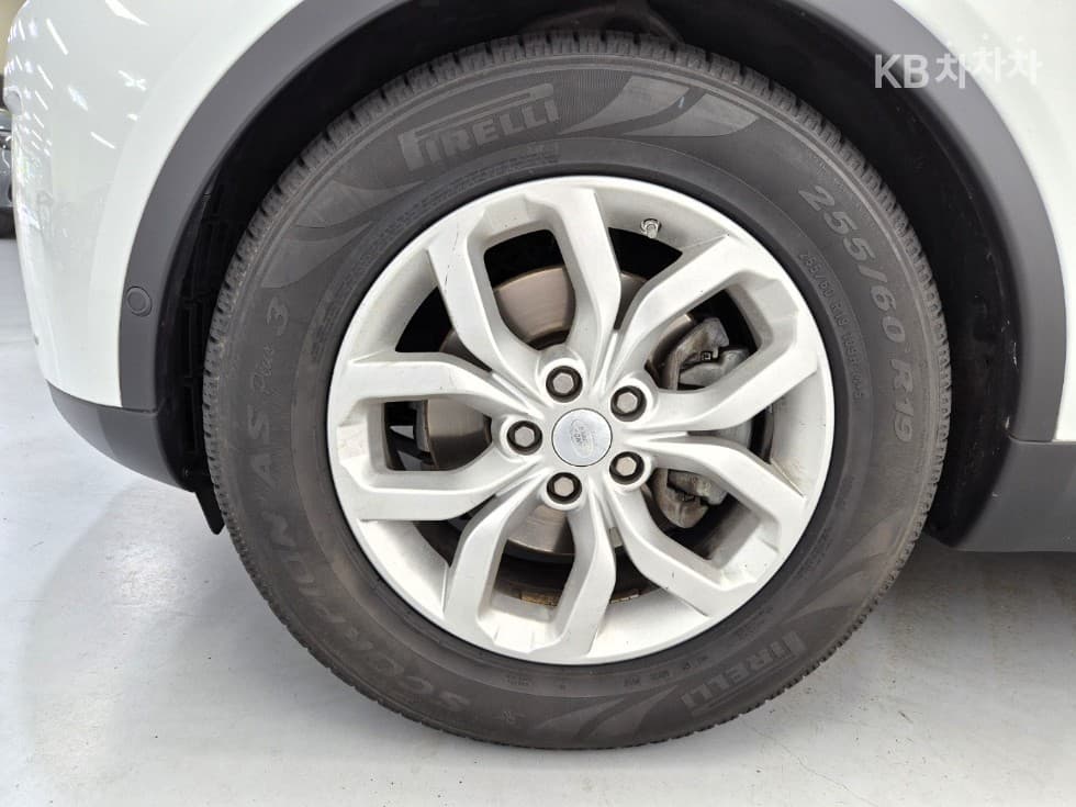 Land Rover 디스커버리52.0 SD4 SE - 18