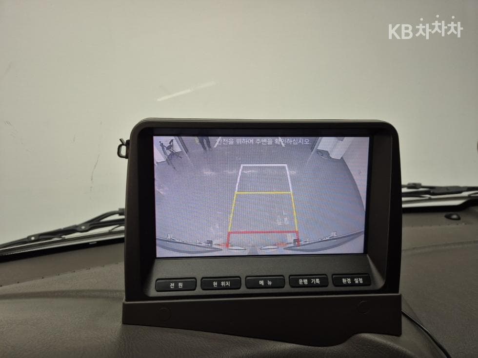 Hyundai Porter 2Extra Long Super Cab 시티Van Smart - 12