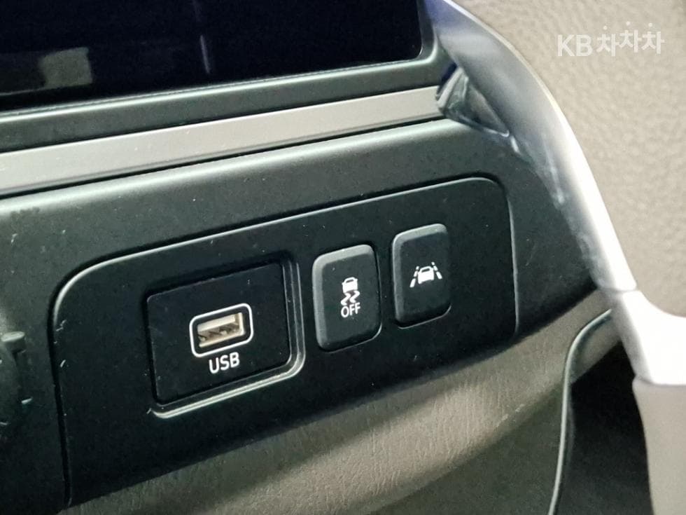 Hyundai Porter 2Extra Long Super Cab 시티Van Smart - 15