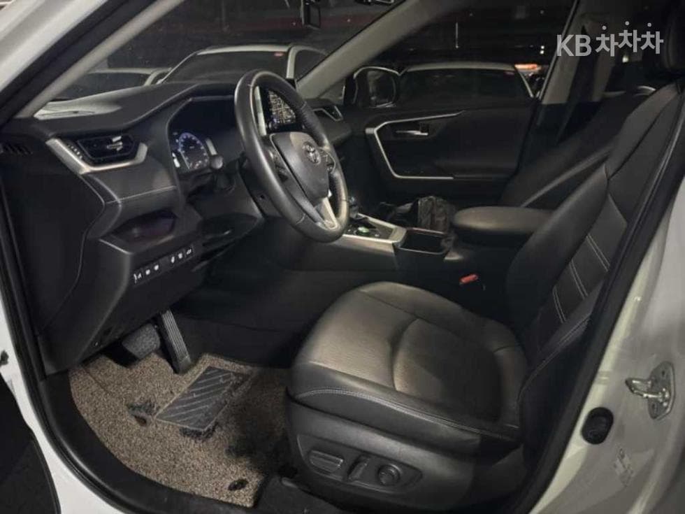 Toyota New RAV42.5L hybrid AWD Standard - 5