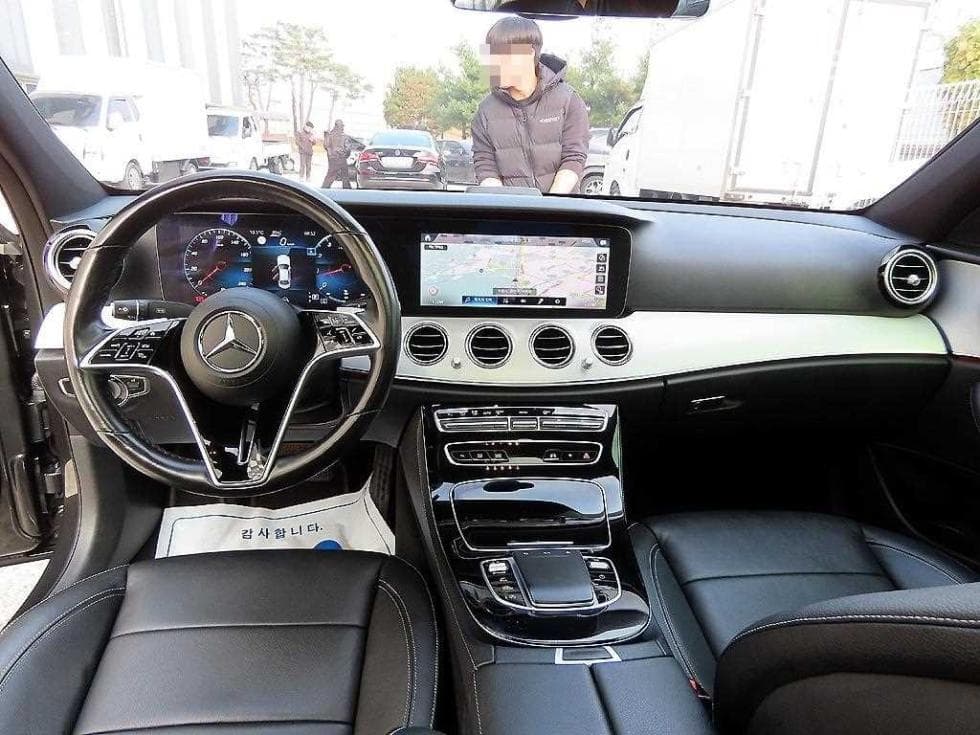Mercedes-Benz E-Class (W213)E250 Avantgarde - 7