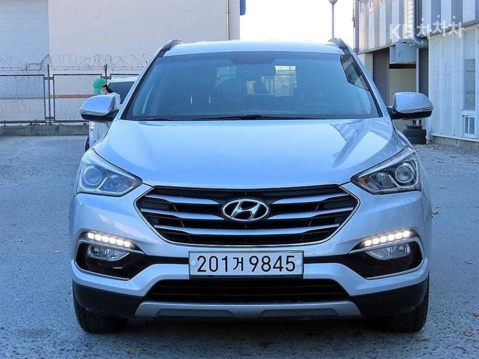 Hyundai Santa Fe The PrimeDiesel Hyundai R-engine 2.0 diesel 4WD 5-seater Premium