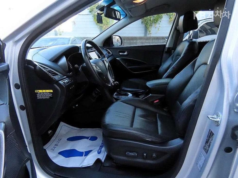 Hyundai Santa Fe The PrimeDiesel Hyundai R-engine 2.0 diesel 4WD 5-seater Premium - 5