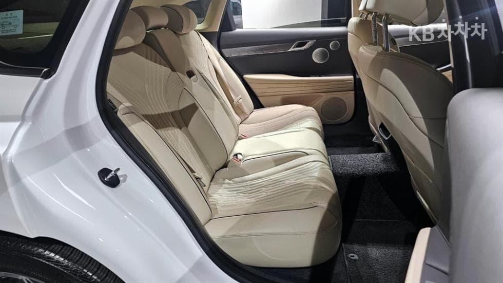 Дженезис G80(RG3)2.5 Турбо Бензин Директ Инжекция AWD - 12