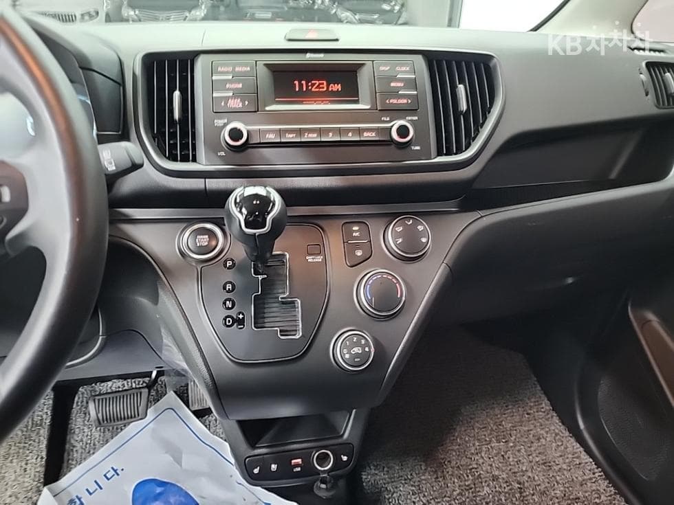 Киа The New (фейслифт) Киа Рей (ван)1.0 Бензин Престиж - 10