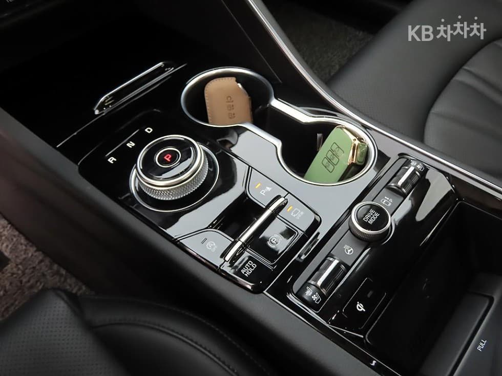 Киа K5 3-토 поколение1.6 Бензин Турбо Signature - 11