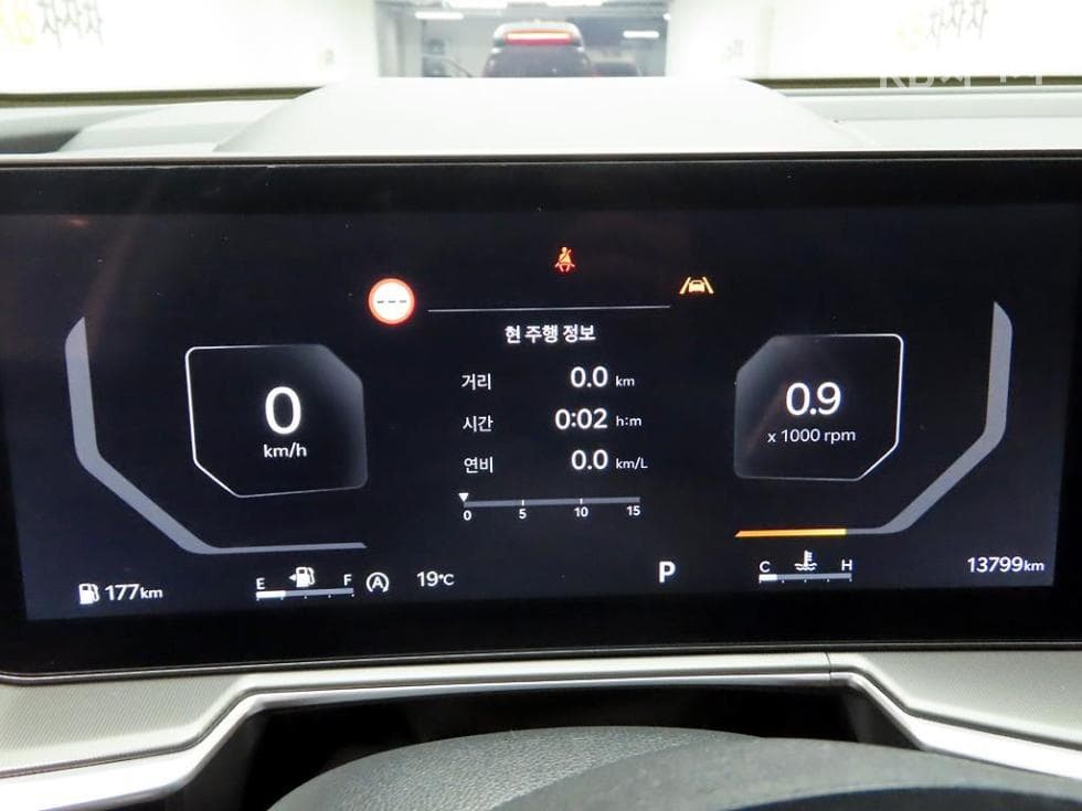 Киа The New (фейслифт) Sorento MQ42.5 T-GDI 2WD Signature - 6