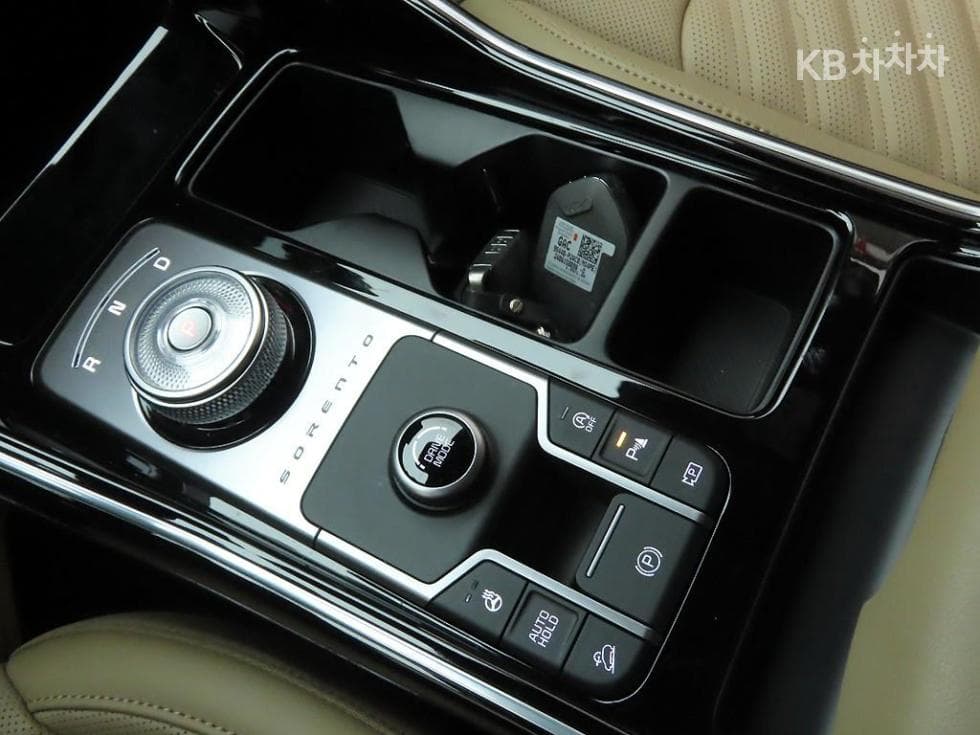 Киа The New (фейслифт) Sorento MQ42.5 T-GDI 2WD Signature - 11