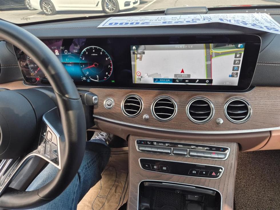 Mercedes-Benz E-Клас (W213)E250 Exclusive - 12