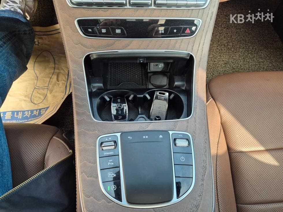 Mercedes-Benz E-Клас (W213)E250 Exclusive - 14