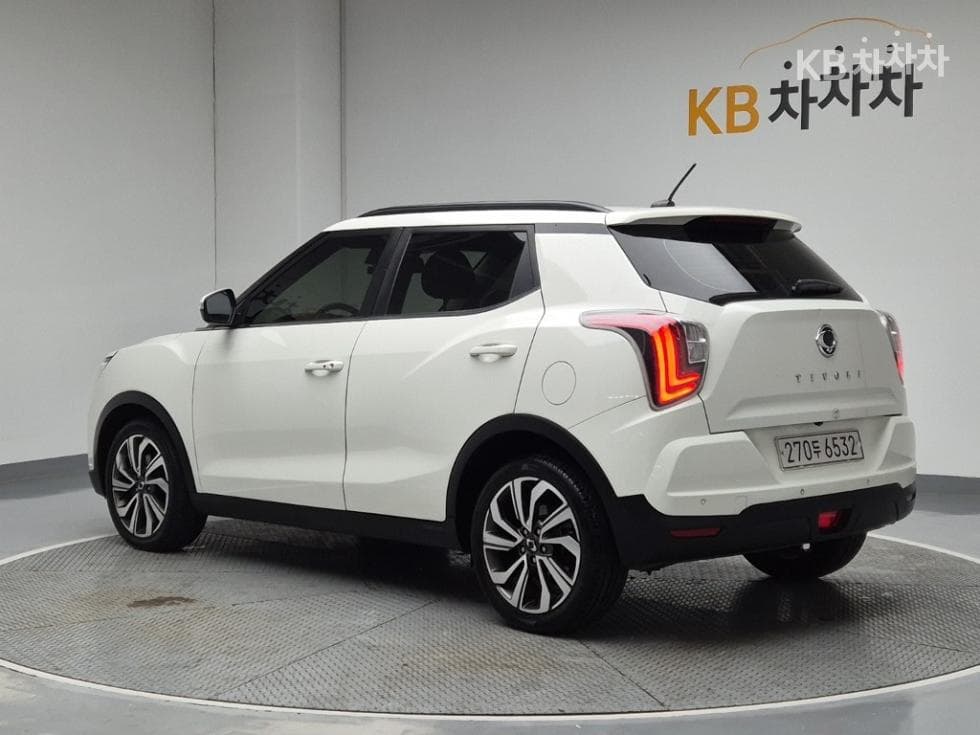 КейДжи Мобилити Very New (фацелит/обновяване) ТиволиБензин V3 2WD Стандартен - 2