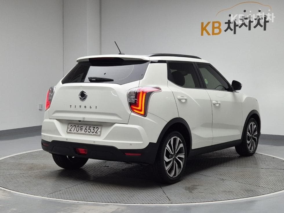 КейДжи Мобилити Very New (фацелит/обновяване) ТиволиБензин V3 2WD Стандартен - 3