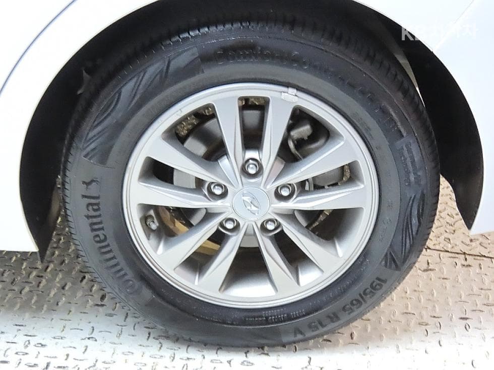 Hyundai The New (facelift) Avante (Elantra) ADSmartstream G1.6 Smart - 20