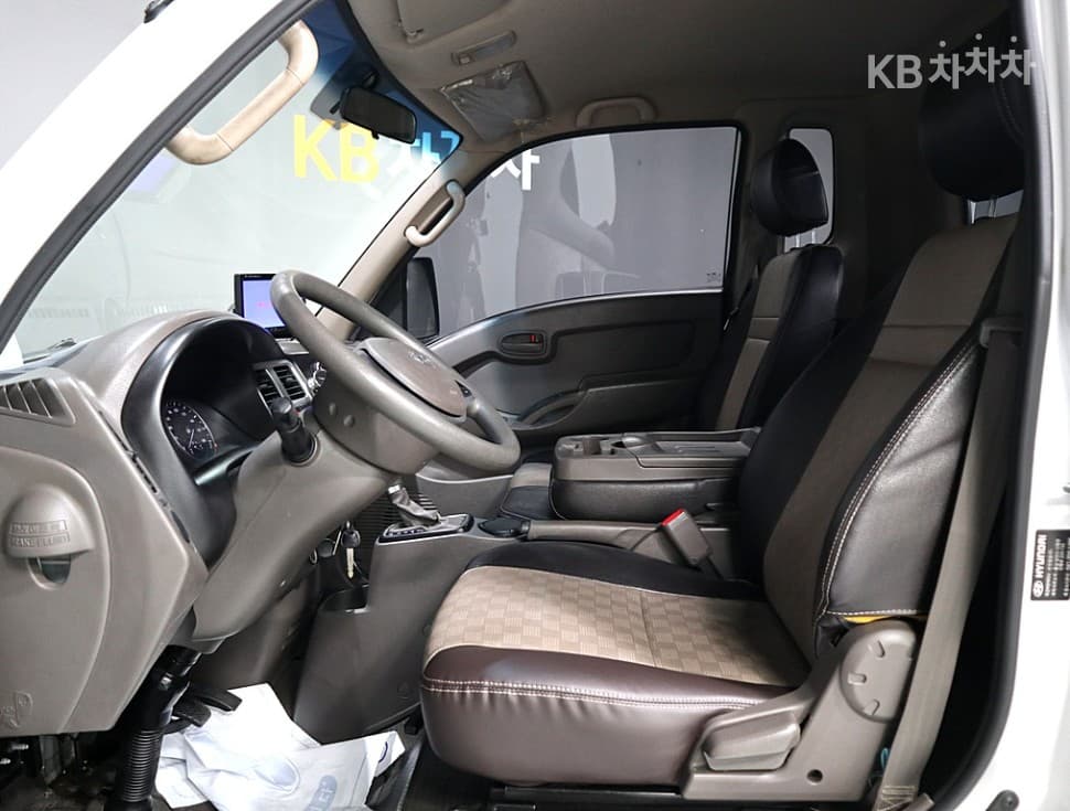 Хюндай Porter 2Удължено междуосие Super Cab CRDi SUP Стандартен - 9