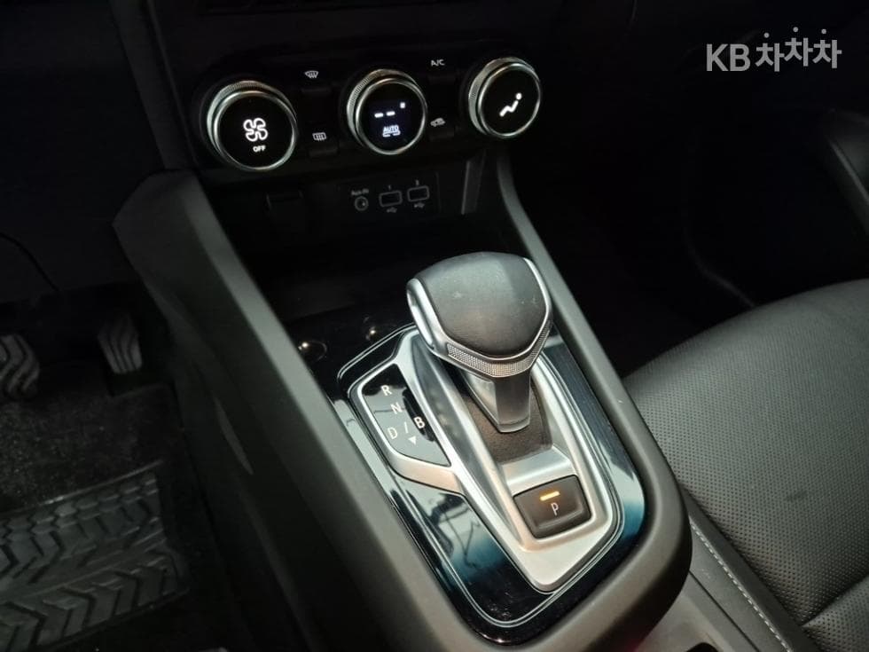 Renault Korea XM3 E-TECH Hybrid1.6 GTe INSPIRE - 8