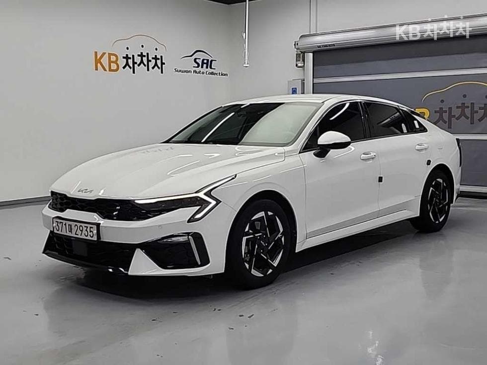 Kia The New (facelift) K5 3rd Gen 2.0 Gasoline Prestige - Image 1