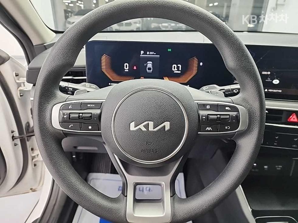 Kia The New (facelift) K5 3rd Gen2.0 Gasoline Prestige - 9