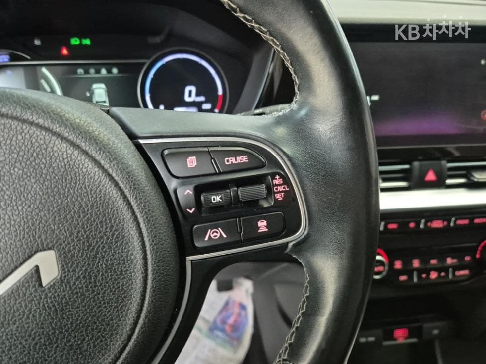 Киа Ниро PlusEV 어스 - 15