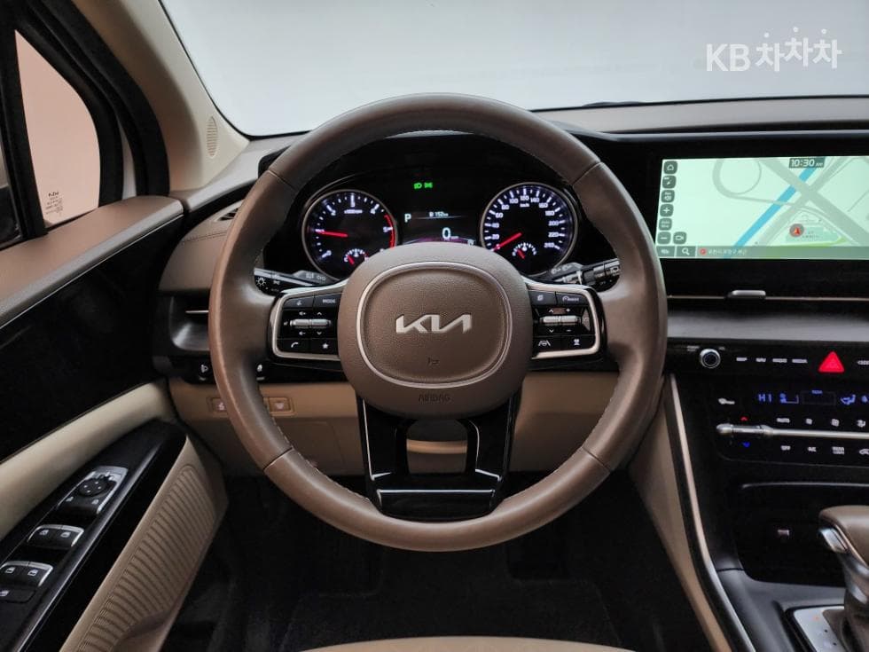 Kia The New (facelift) Carnival 4th generationD2.2 9-seater Prestige - 18