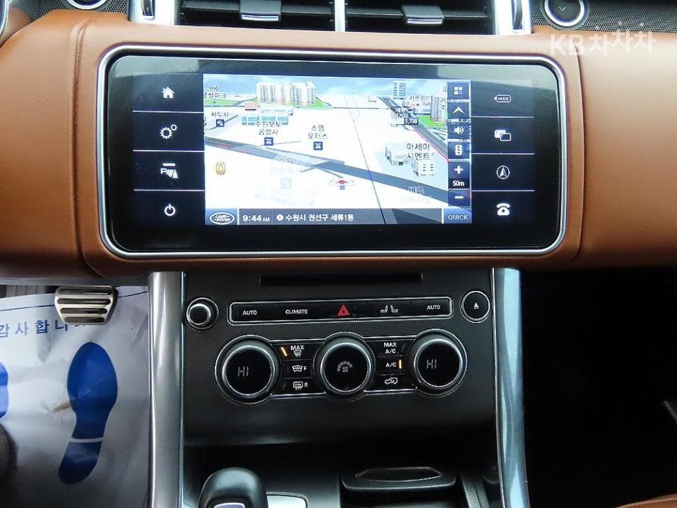 Land Rover New Range Rover Sport3.0 V6 SC - 11