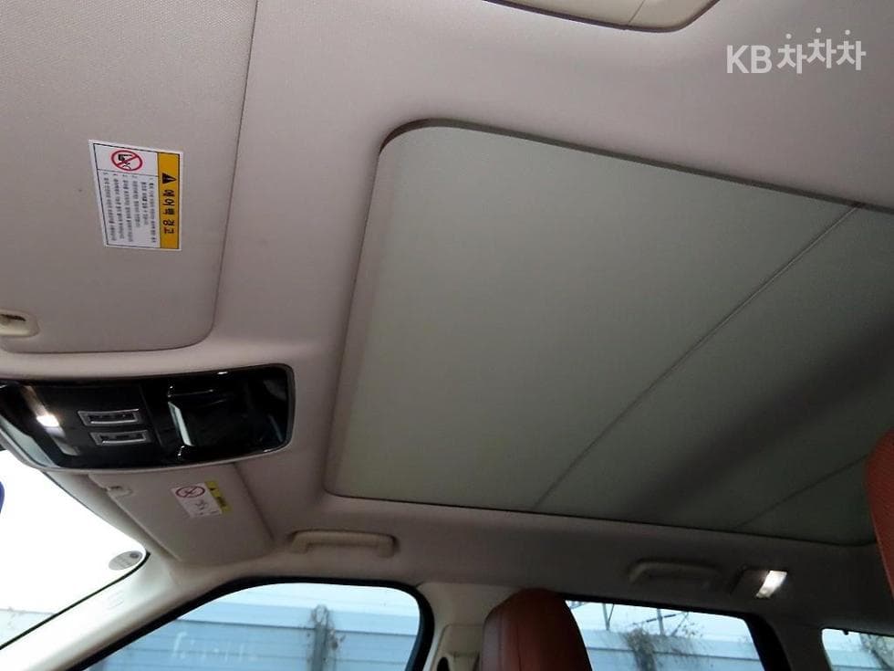 Land Rover New Range Rover Sport3.0 V6 SC - 16