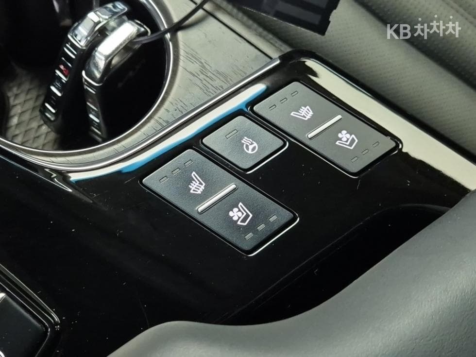 Киа K8 Хибрид1.6 Турбо Signature - 17