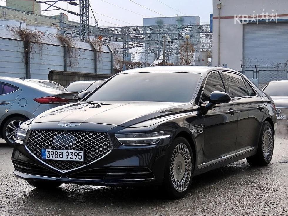 Genesis G90 3.8 GDi AWD Premium Luxury - Image 1