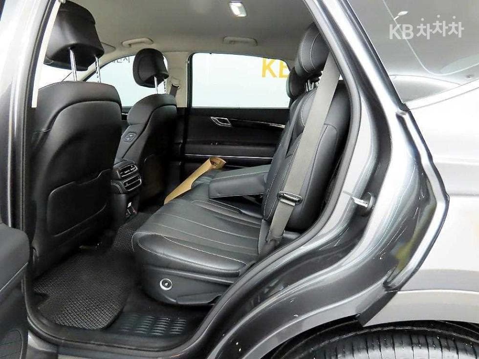 Genesis GV803.0 Diesel AWD - 6
