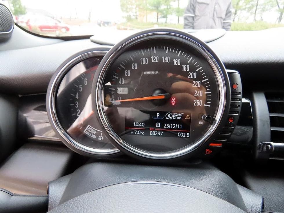 Mini New Convertible1.5 Standard - 13