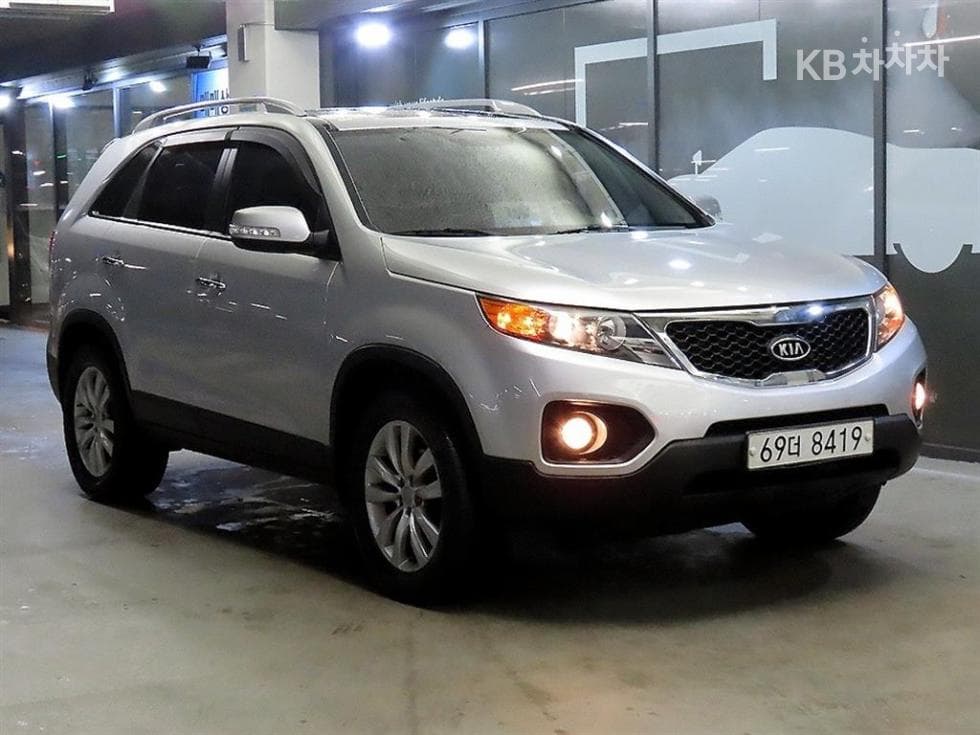 Киа SorentoR Дизел 2.0 2WD TLX Най-висок клас - Image 1