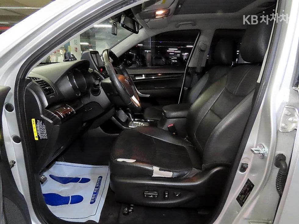 Киа SorentoRДизел 2.0 2WD TLX Най-висок клас - 6