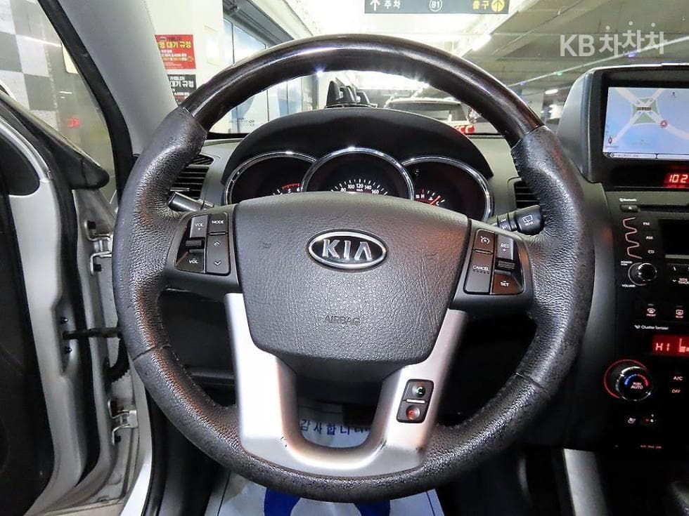 Киа SorentoRДизел 2.0 2WD TLX Най-висок клас - 8