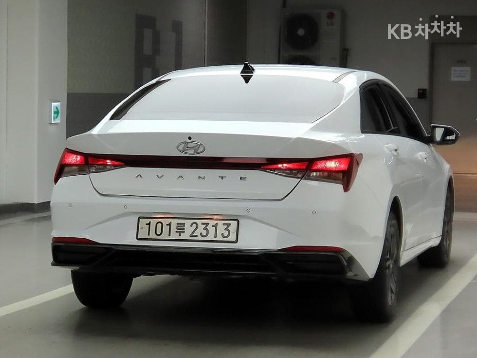 Hyundai All New Avante (Elantra)(CN7)1.6 Gasoline Modern - 4