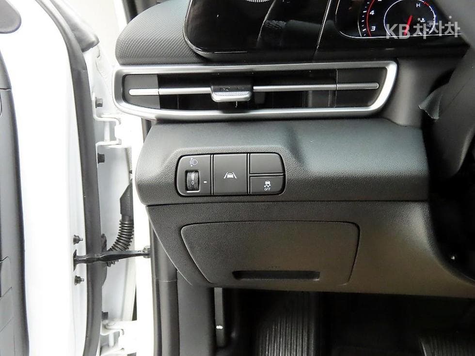 Hyundai All New Avante (Elantra)(CN7)1.6 Gasoline Modern - 12