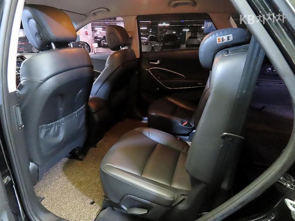 Hyundai 맥스CruzeDiesel(e-VGT)2.2 4WD Exclusive 7-seater (Limousine) Special (special feature/edition) - 7