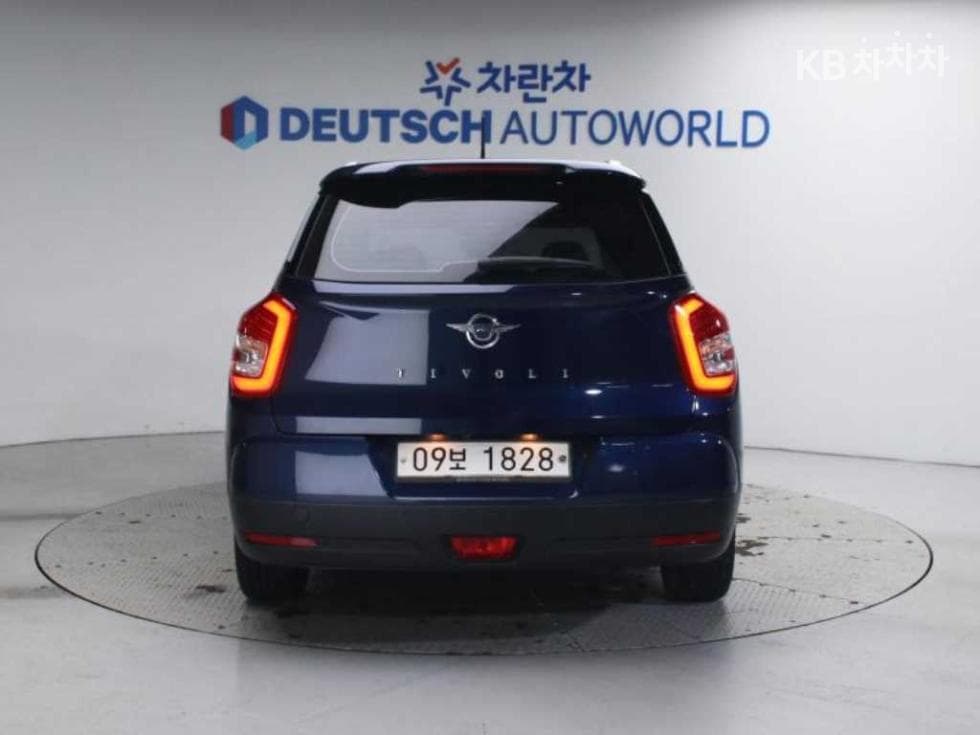 KG Mobility Tivoli AirGasoline 2WD IX - 4