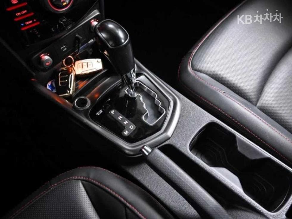 KG Mobility Tivoli AirGasoline 2WD IX - 9