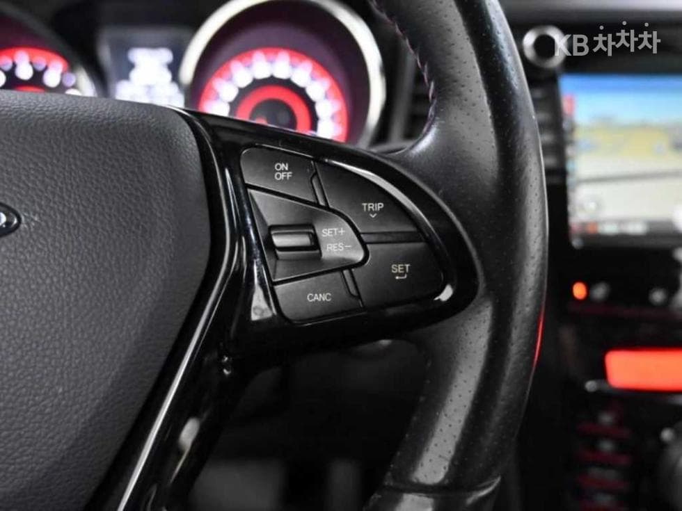 KG Mobility Tivoli AirGasoline 2WD IX - 17