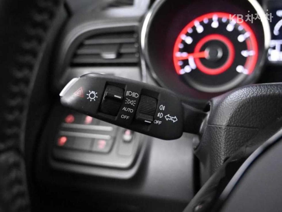 KG Mobility Tivoli AirGasoline 2WD IX - 18