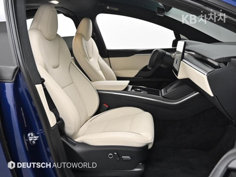 테슬라 Model XPlaid - 10