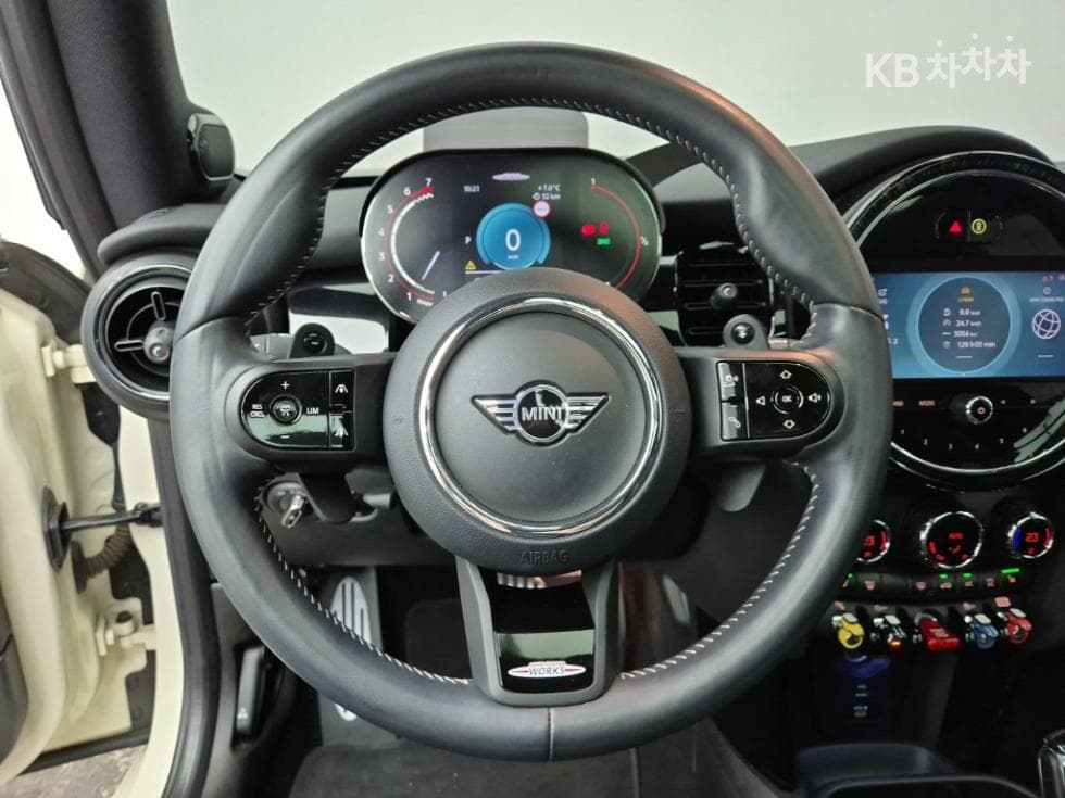 Mini Cooper 3도어S 2.0 JCW Launch Pack - 9