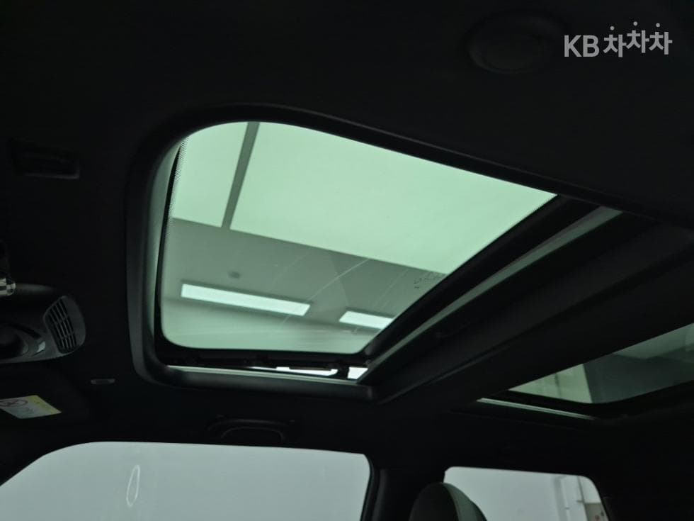 Mini Cooper 3도어S 2.0 JCW Launch Pack - 12