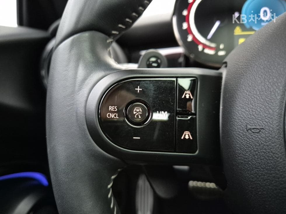 Mini Cooper 3도어S 2.0 JCW Launch Pack - 15