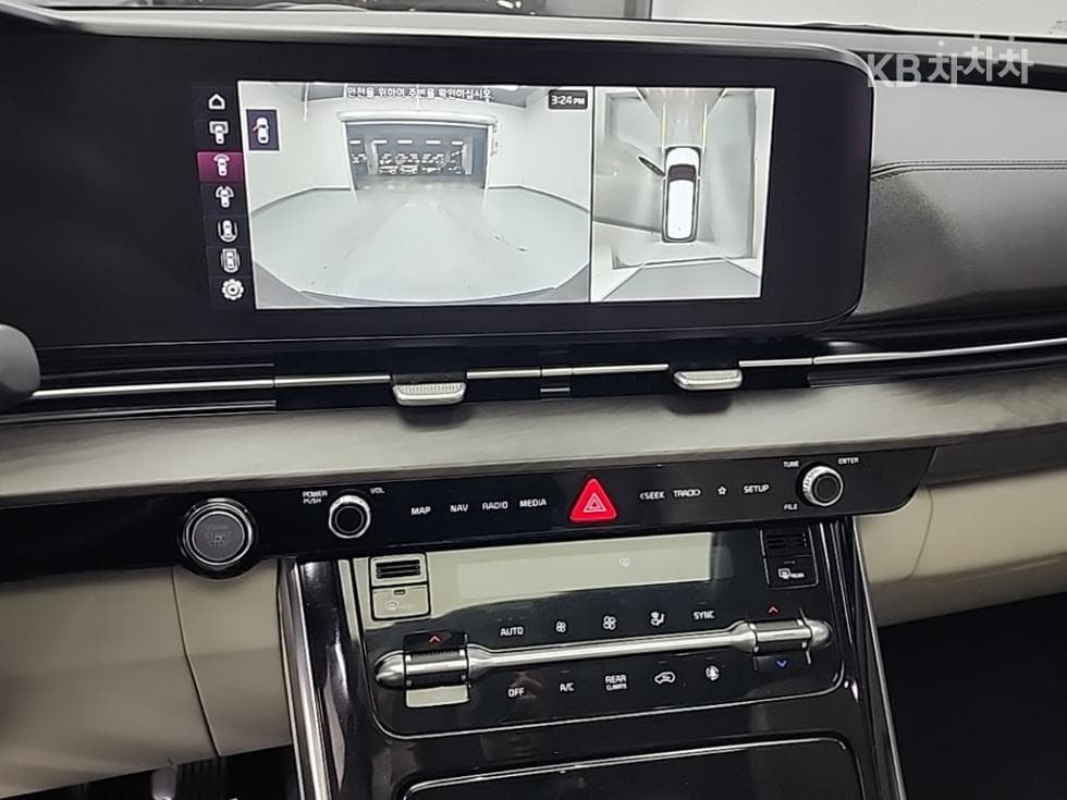 Kia Carnival 4th generationD2.2 9-seater Signature - 10