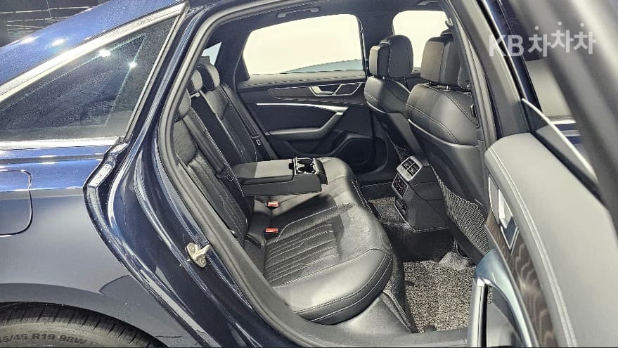 Audi A6(C8)45 TFSI Quattro Premium - 11