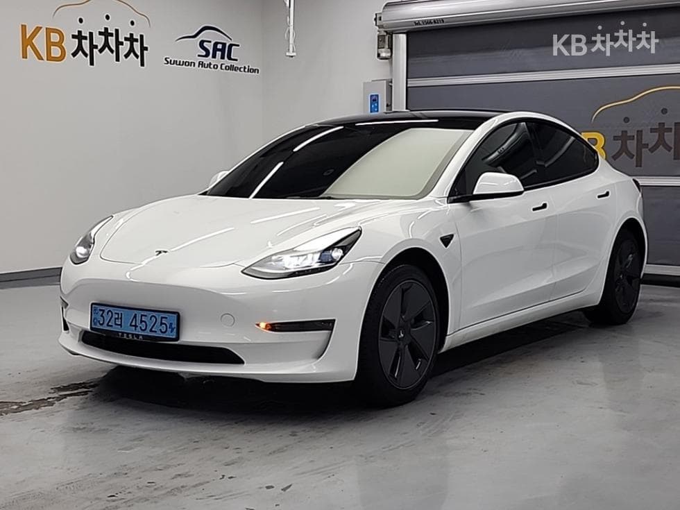 테슬라 Model 3 Standard Range Plus - Image 1