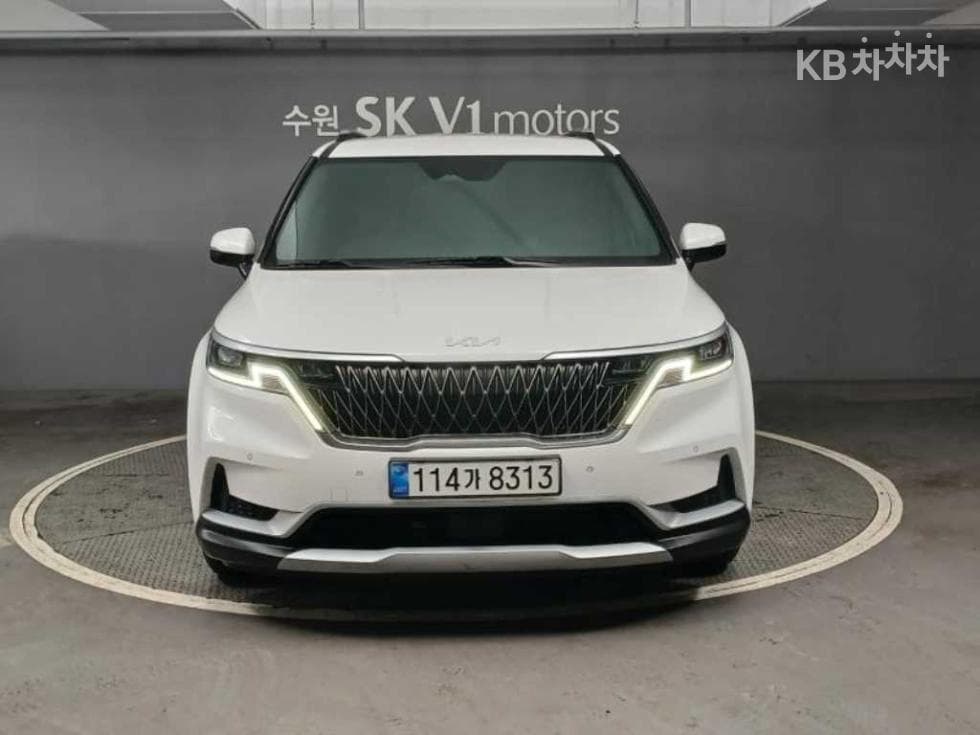 Kia Carnival 4th generation D2.2 9-seater Prestige - Image 1