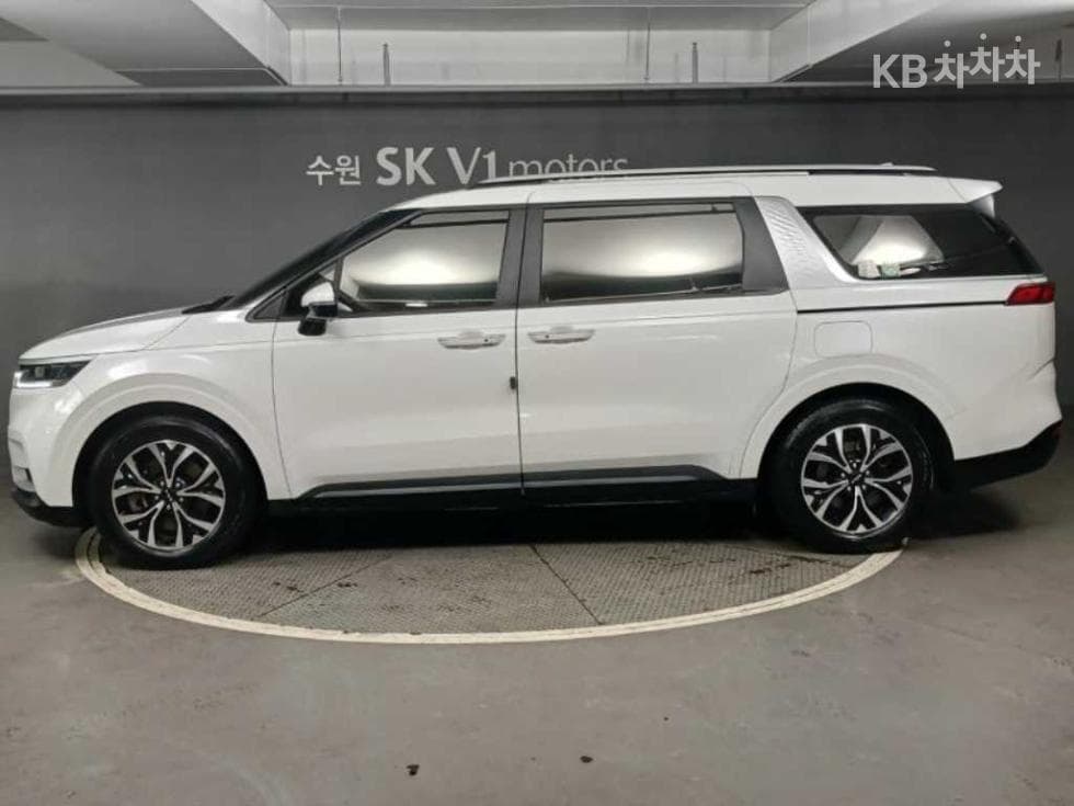 Kia Carnival 4th generationD2.2 9-seater Prestige - 3