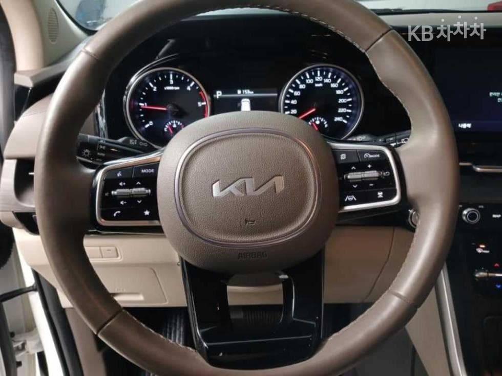 Kia Carnival 4th generationD2.2 9-seater Prestige - 11