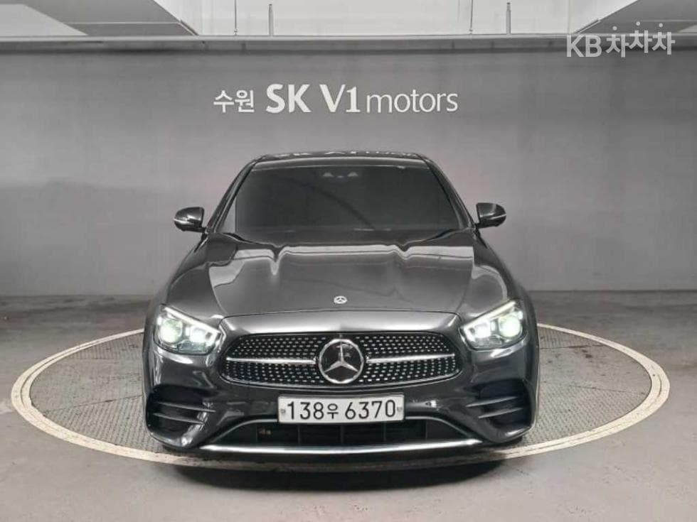 Mercedes-Benz E-Клас (W213) E220d 4MATIC AMG Line - Image 1